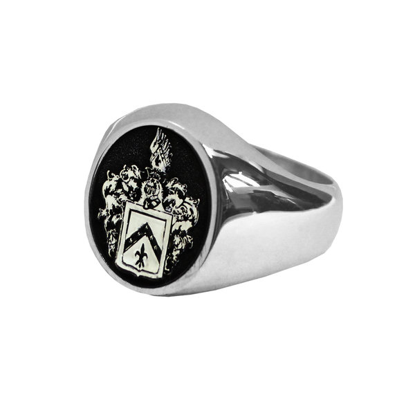Серебряное кольцо с чернением, с гербом