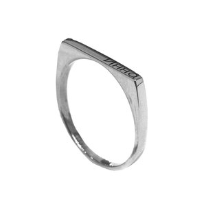 Серебряное кольцо с именем или надписью